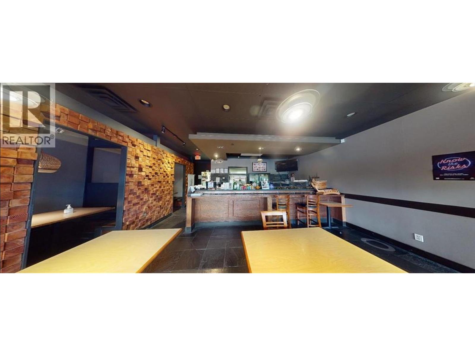 5 21768 LOUGHEED HIGHWAY