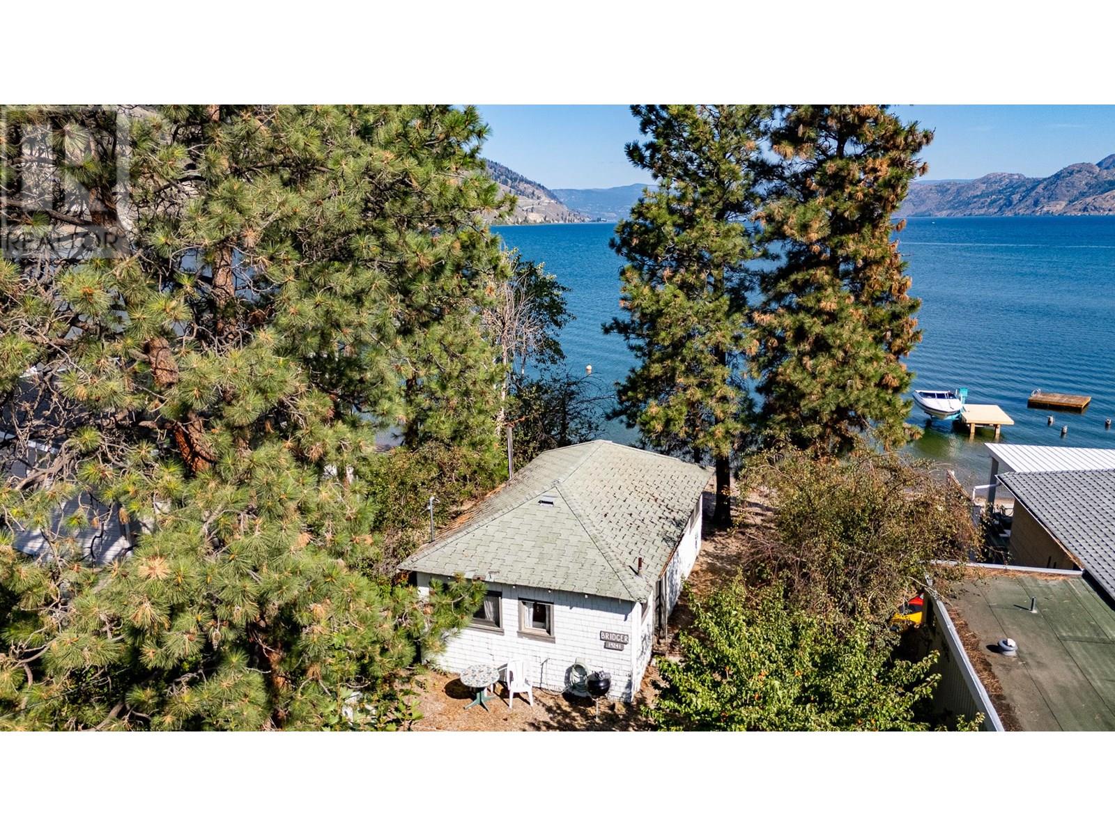 19241 Lakeshore Drive N