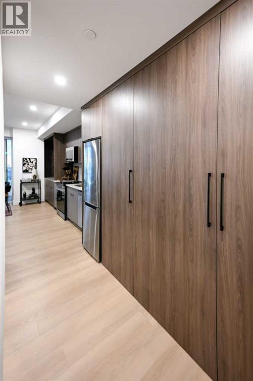 SL5, 1520 4 Street SW