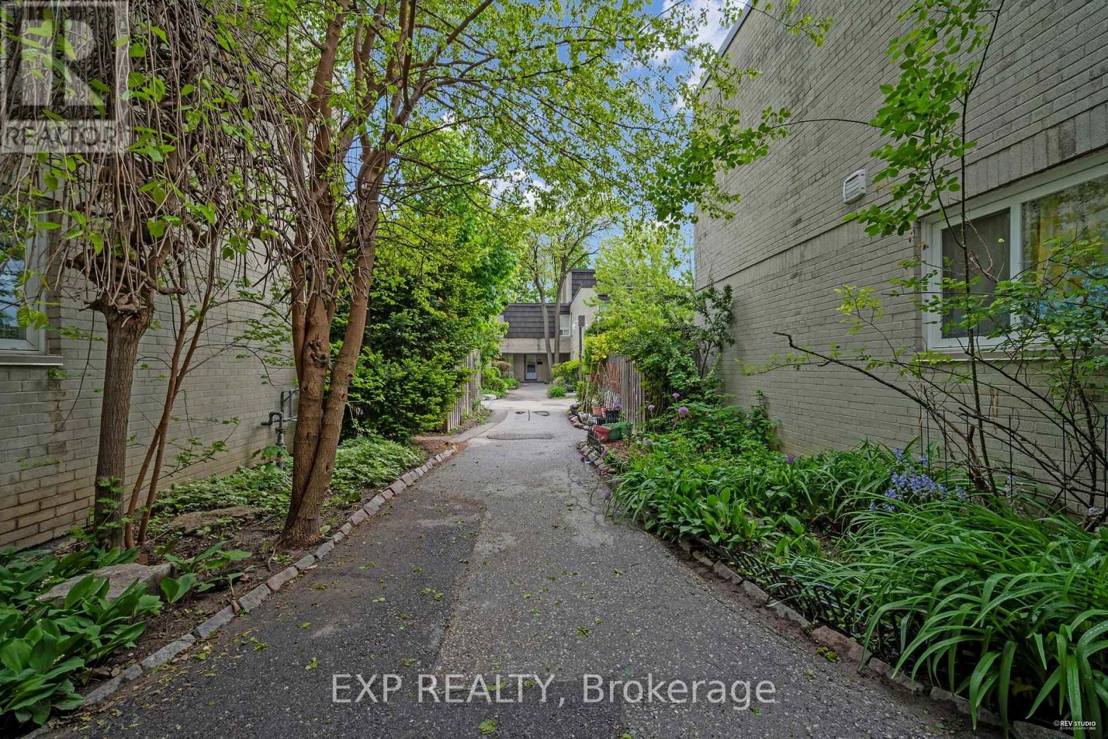 14 - 33 FOUR WINDS DRIVE