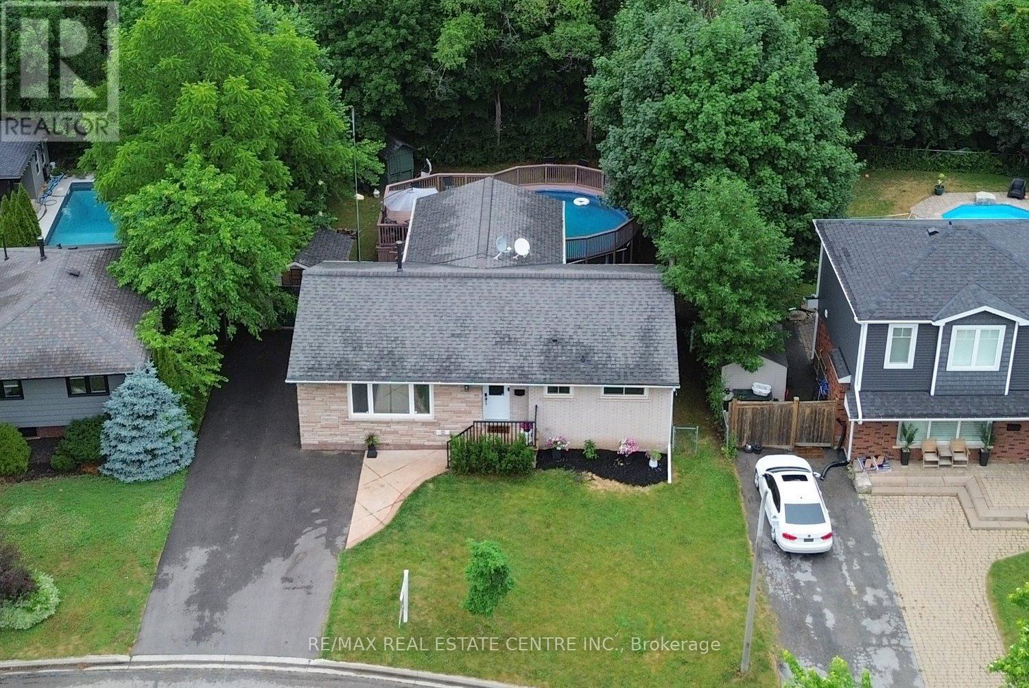 405 ERINDALE DRIVE