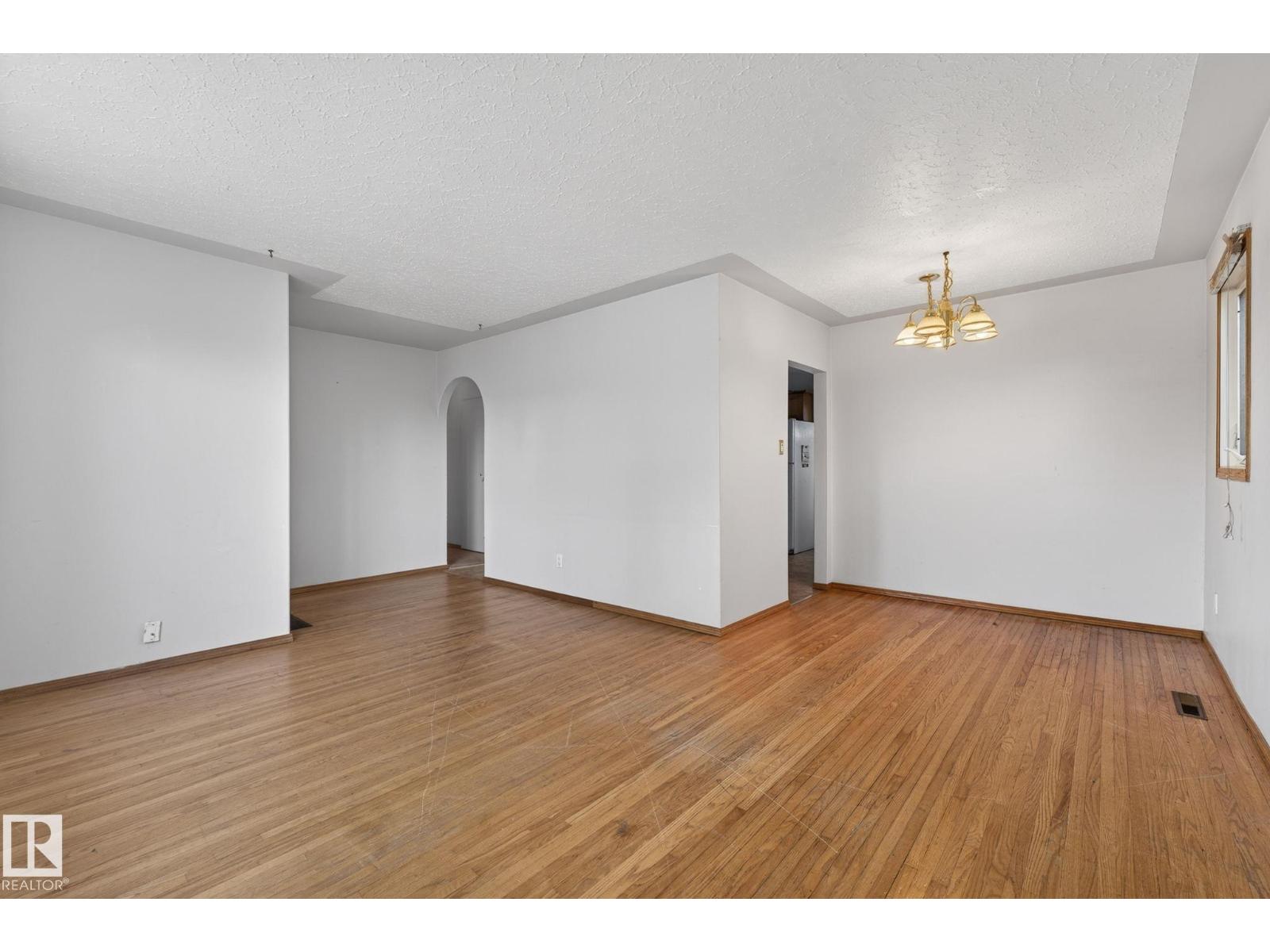13412 108 ST NW