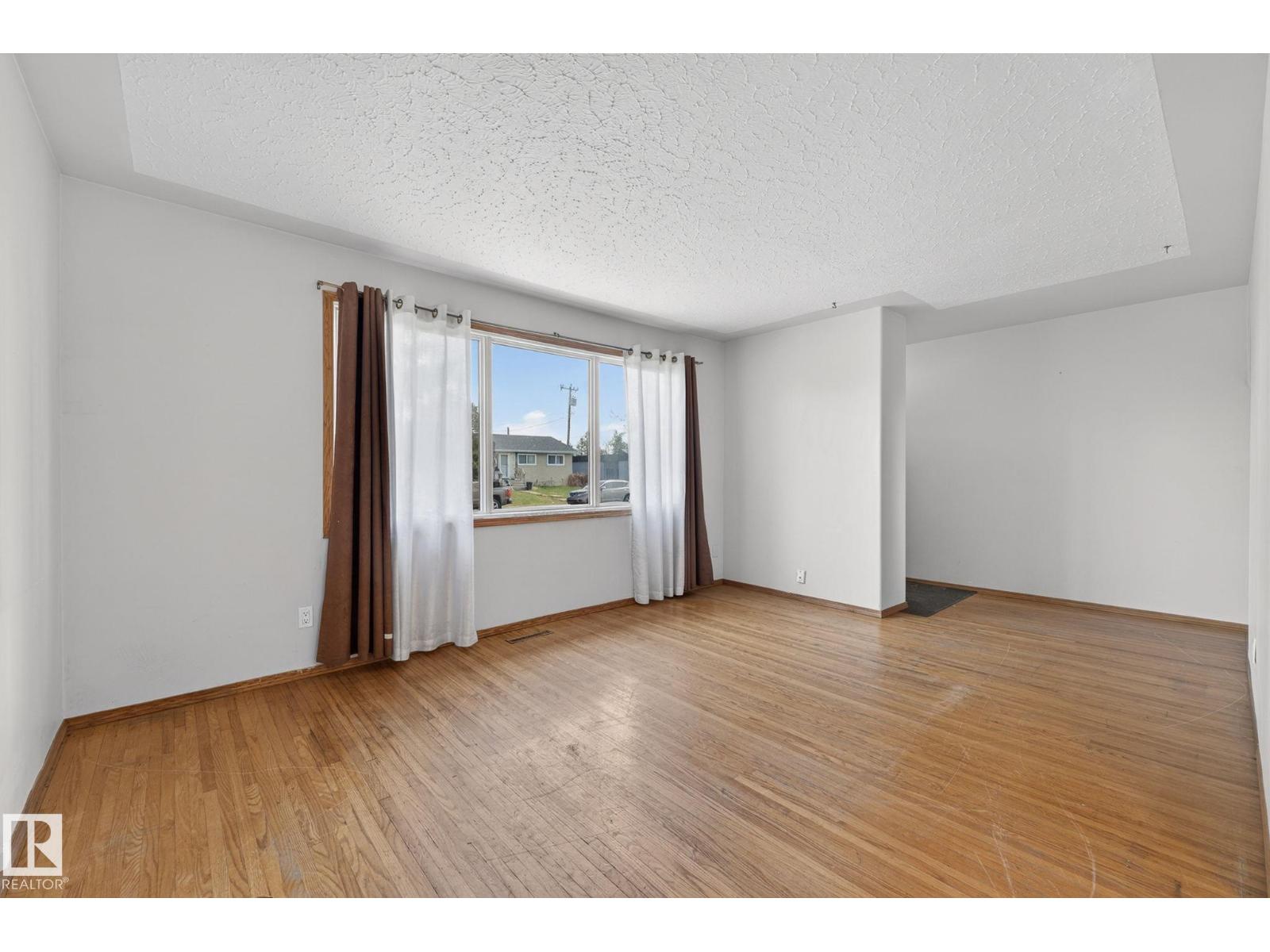 13412 108 ST NW
