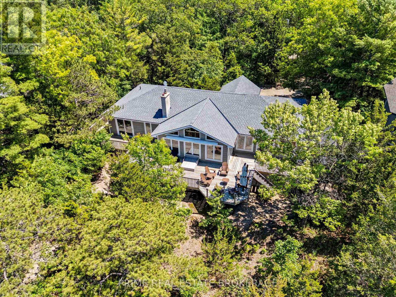 9856 HURON PLACE