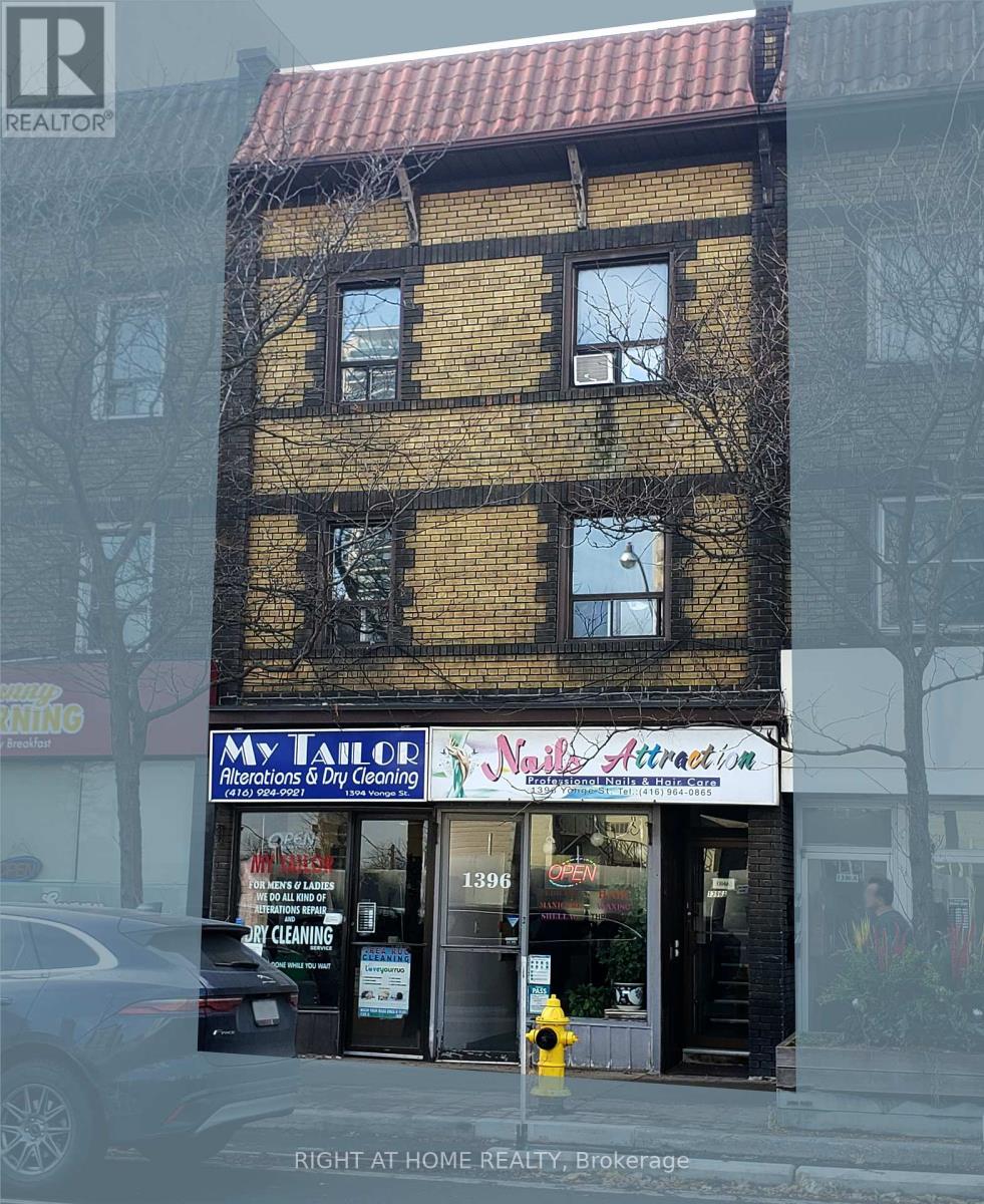 1394/1396 YONGE STREET