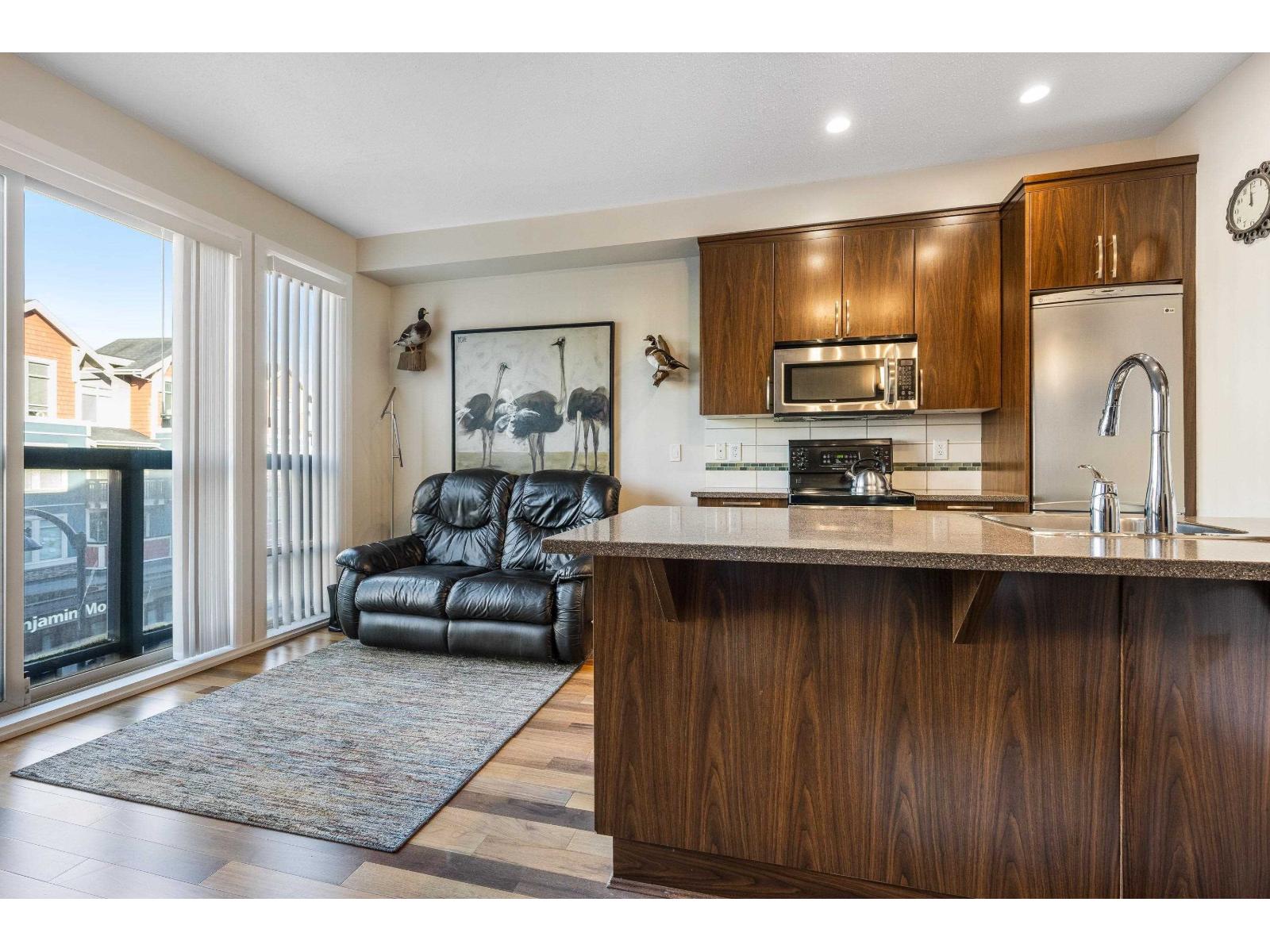 312 45530 MARKET WAY|Garrison Crossing