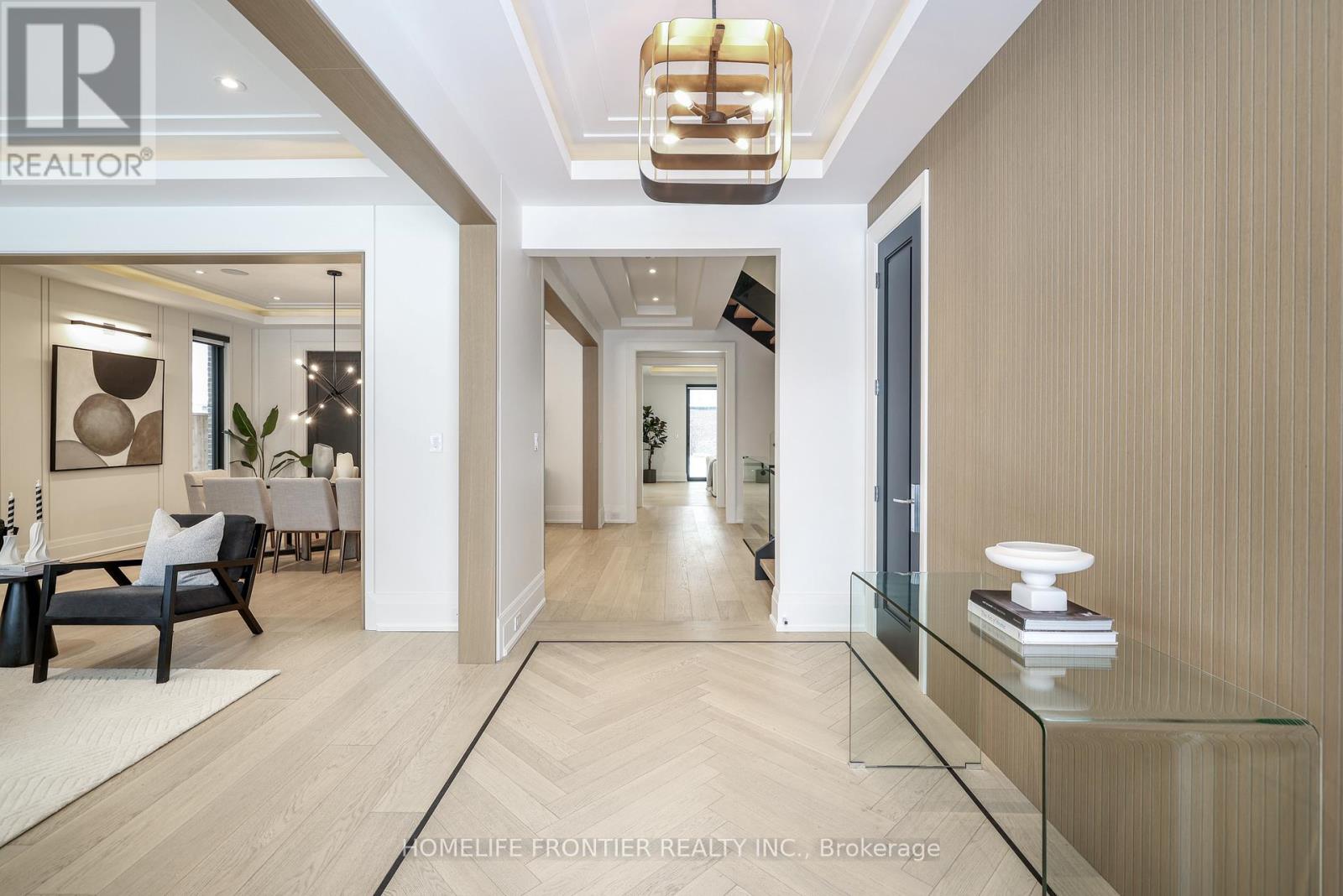 44 ALEXANDRA BOULEVARD