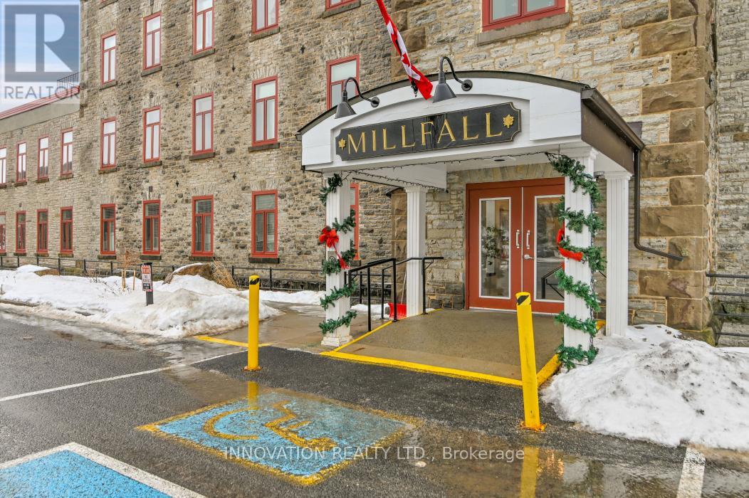 319 - 1 ROSAMOND STREET E