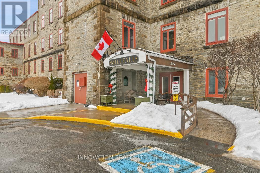 319 - 1 ROSAMOND STREET E