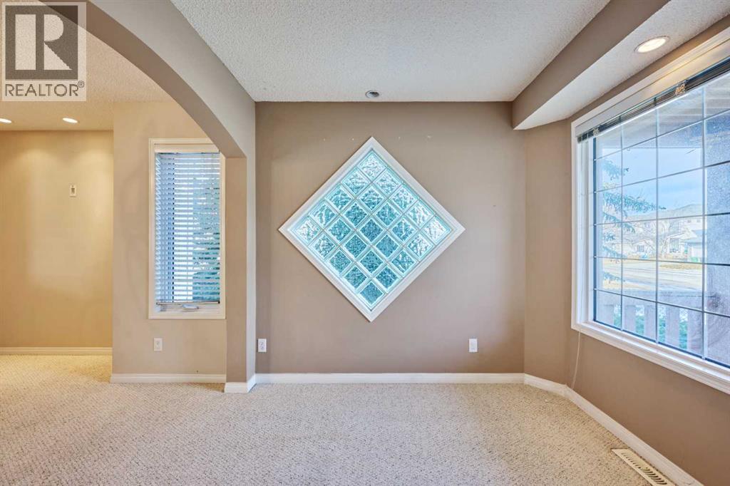 805 Panorama Hills Drive NW