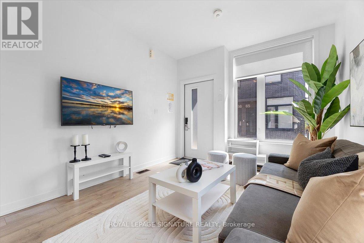 49 - 1740 SIMCOE STREET