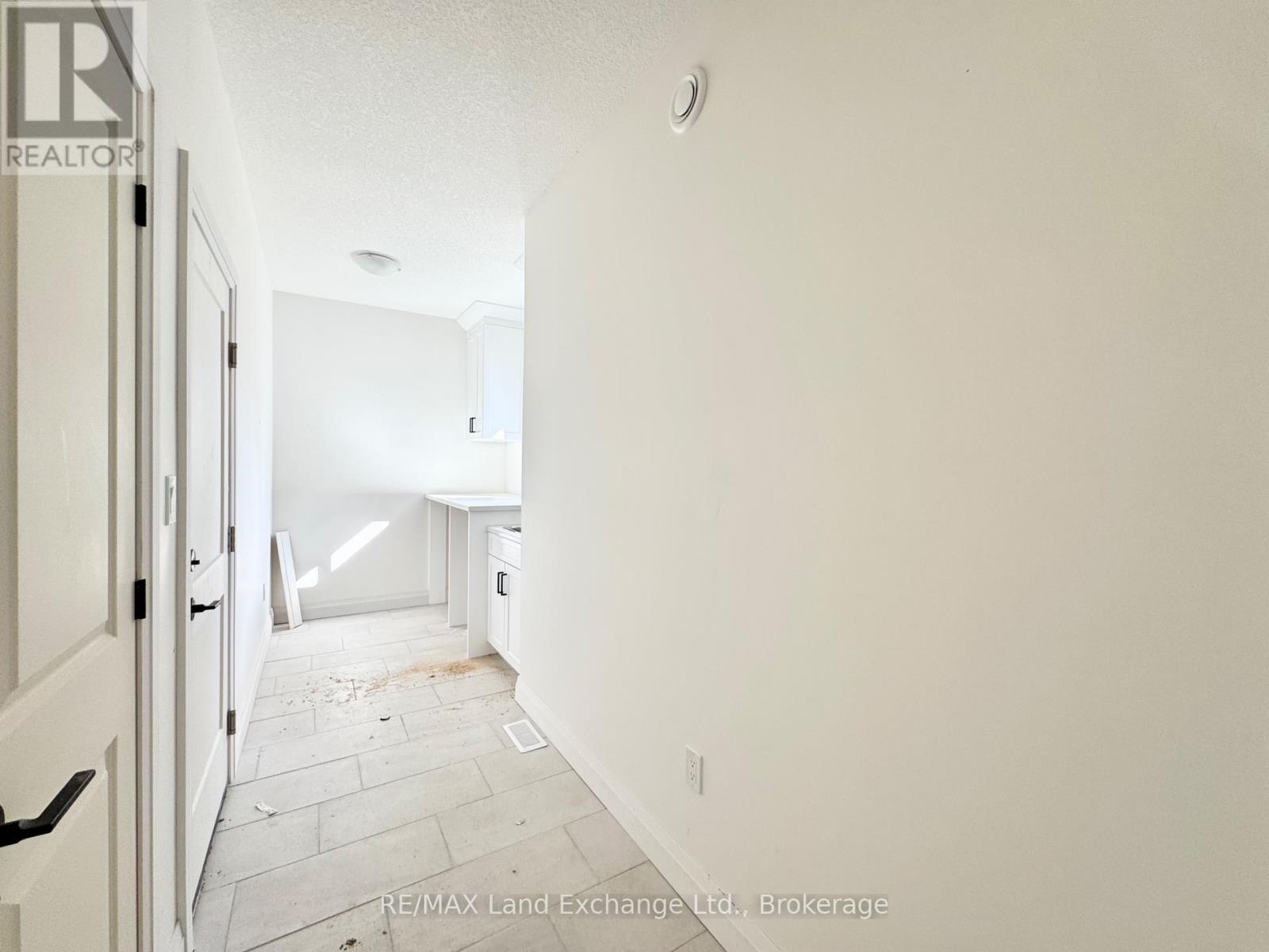 151 WESTLINKS DRIVE