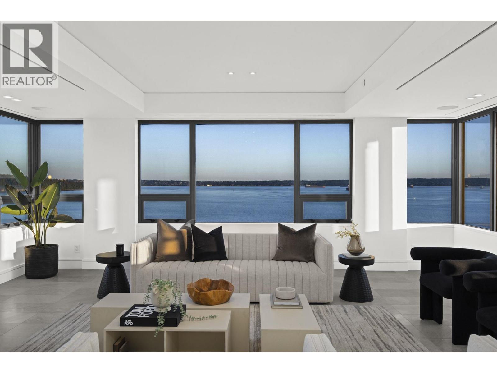 12 2250 BELLEVUE AVENUE