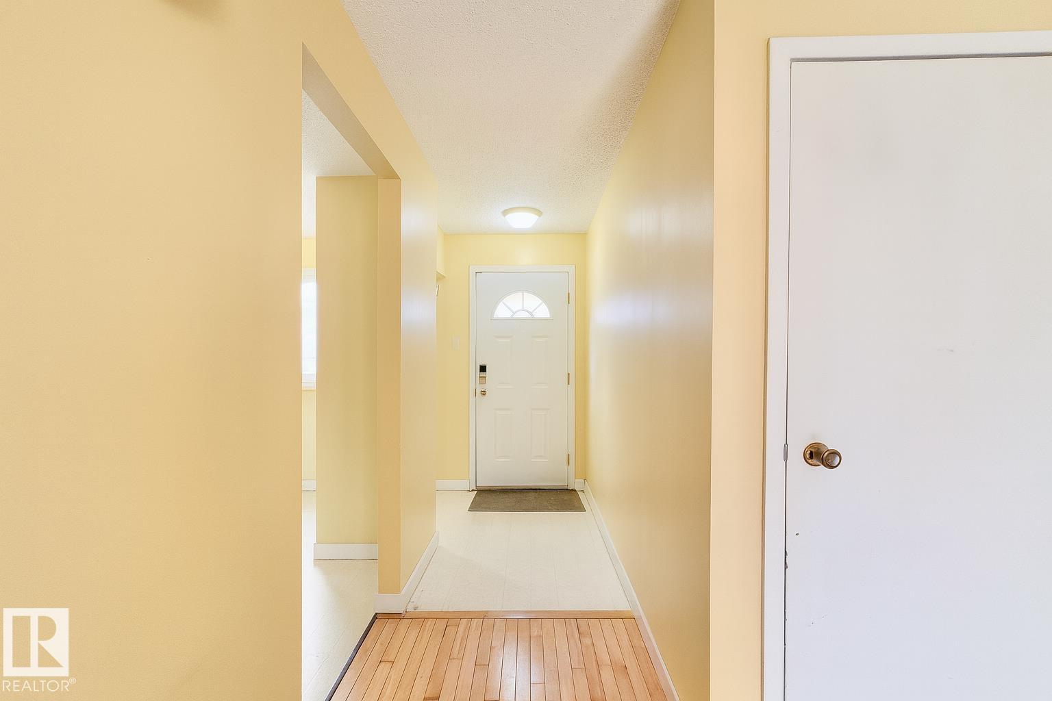 180 CENTENNIAL CT NW