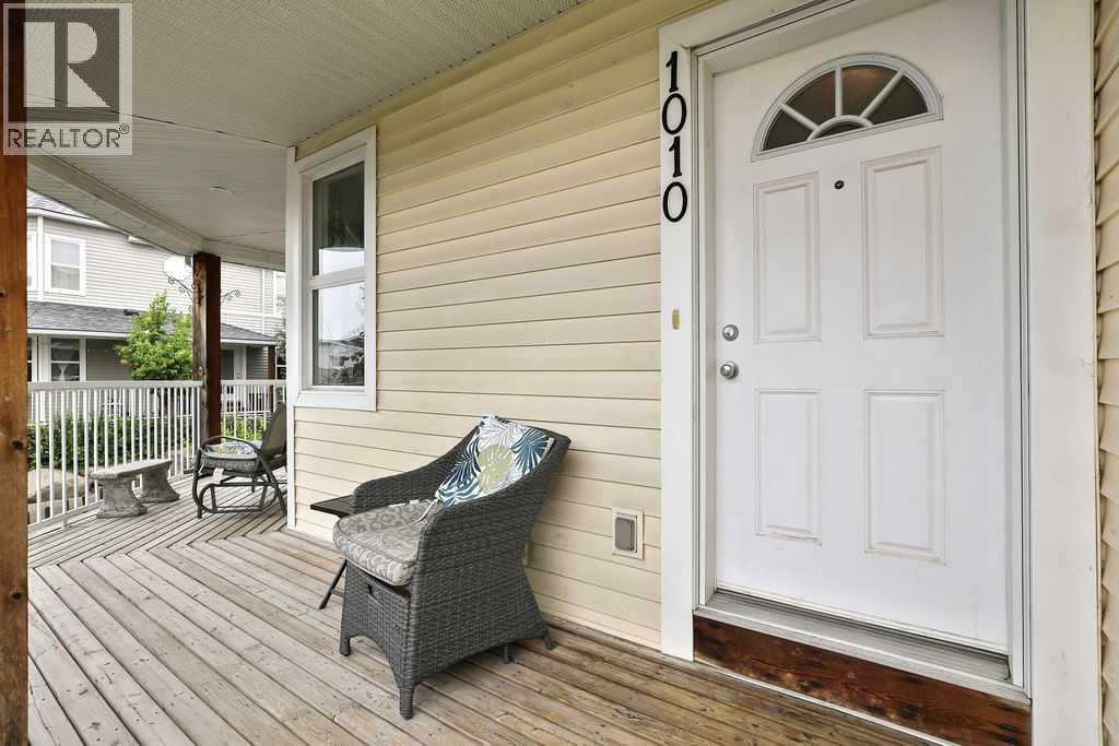 1010 Prairie Sound Circle NW