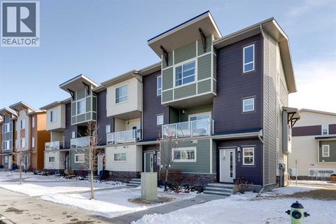 296 Harvest Hills Way NE Calgary AB T3K2P3