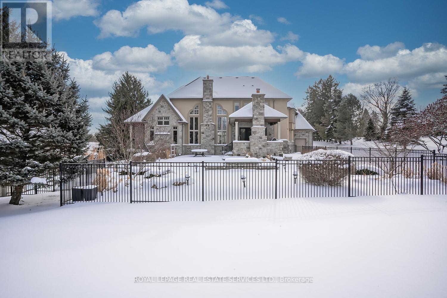 2319 KILBRIDE STREET