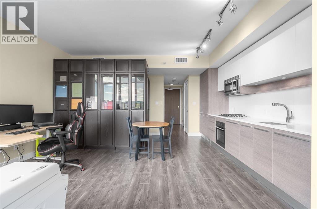 809 2008 ROSSER AVENUE