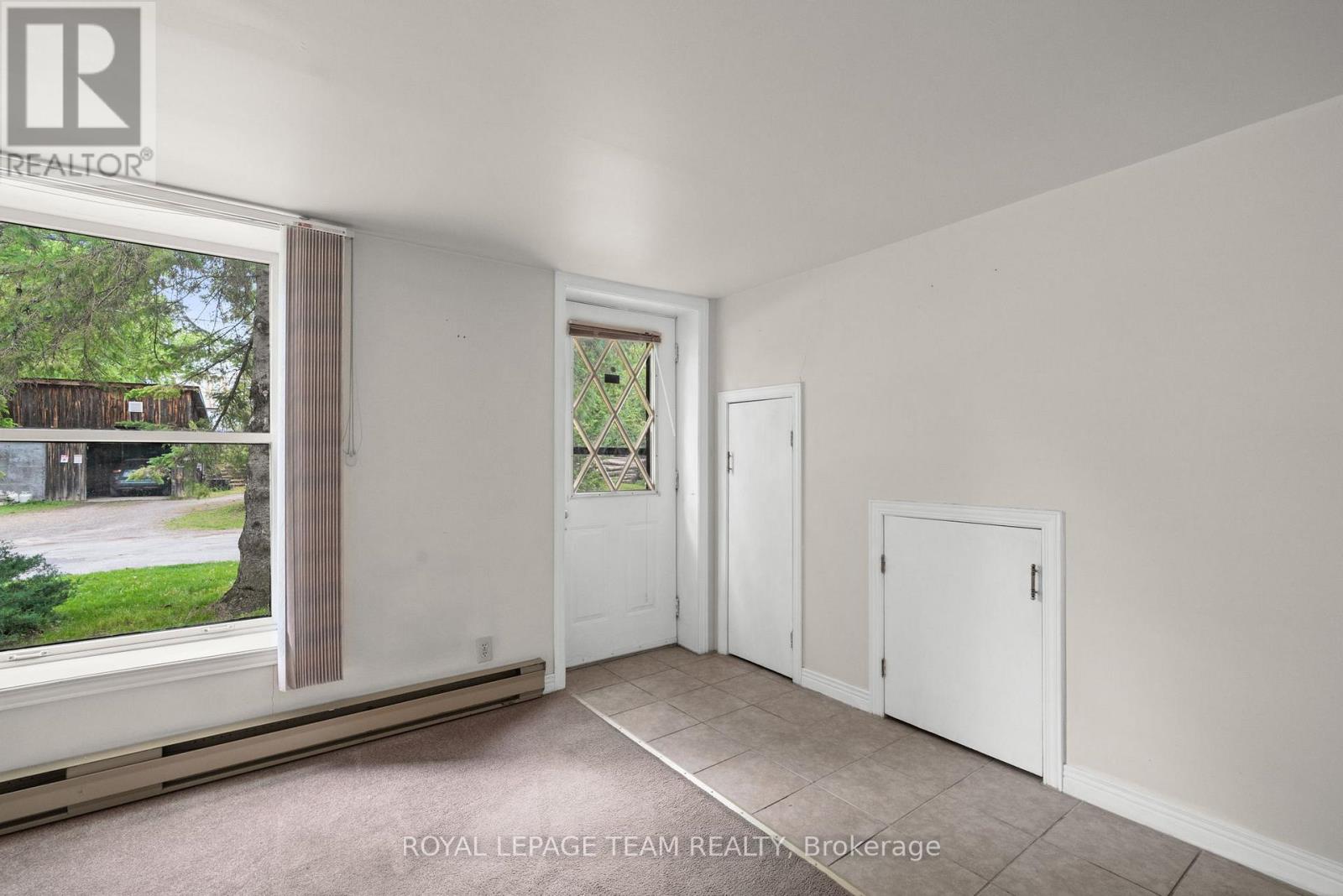 634 ELGIN STREET