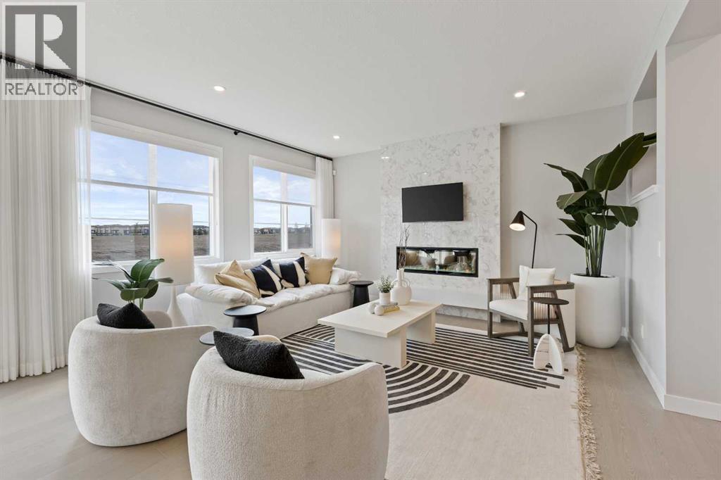 125 Corner Glen Avenue NE