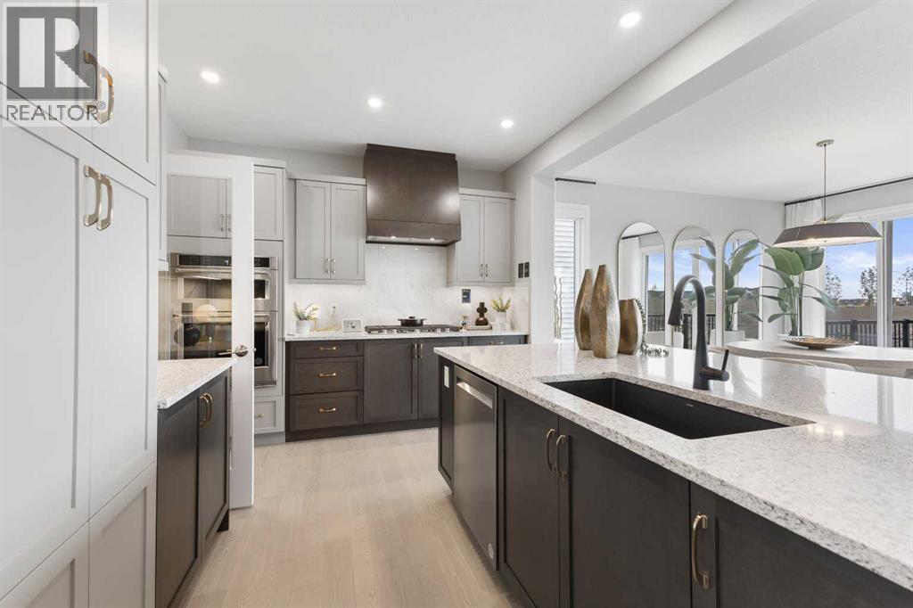 125 Corner Glen Avenue NE