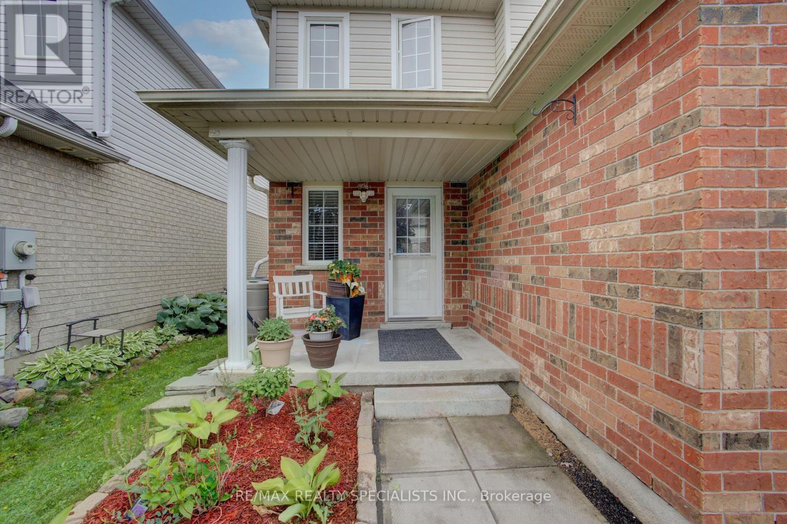 37 EDWARDS STREET
