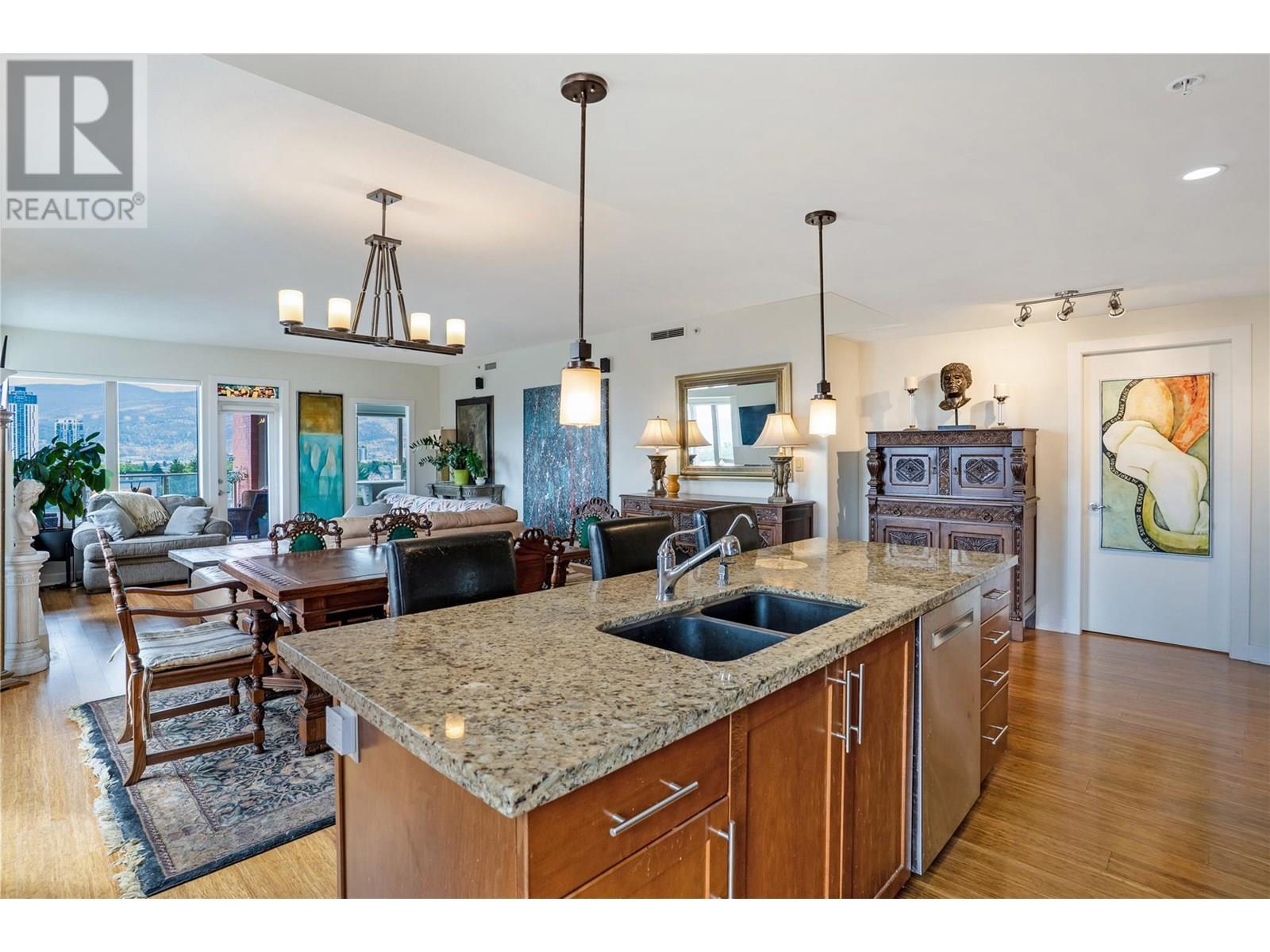1160 Bernard Avenue Unit# 712
