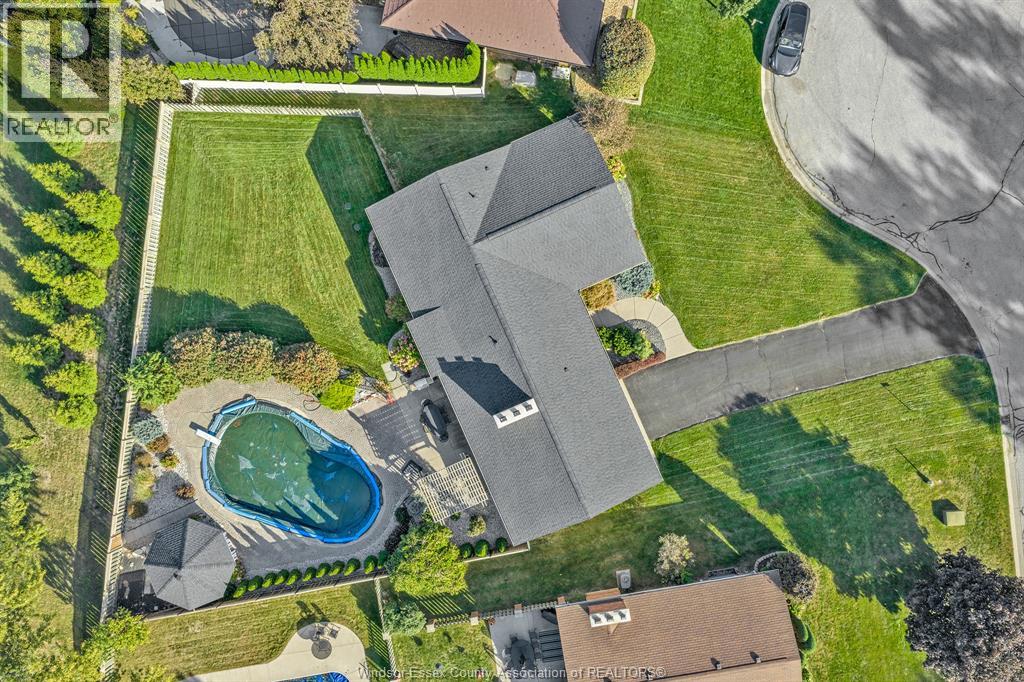 7 LONGBEACH DRIVE