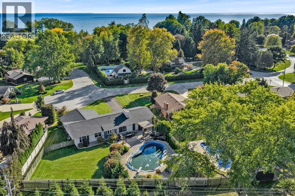7 LONGBEACH DRIVE