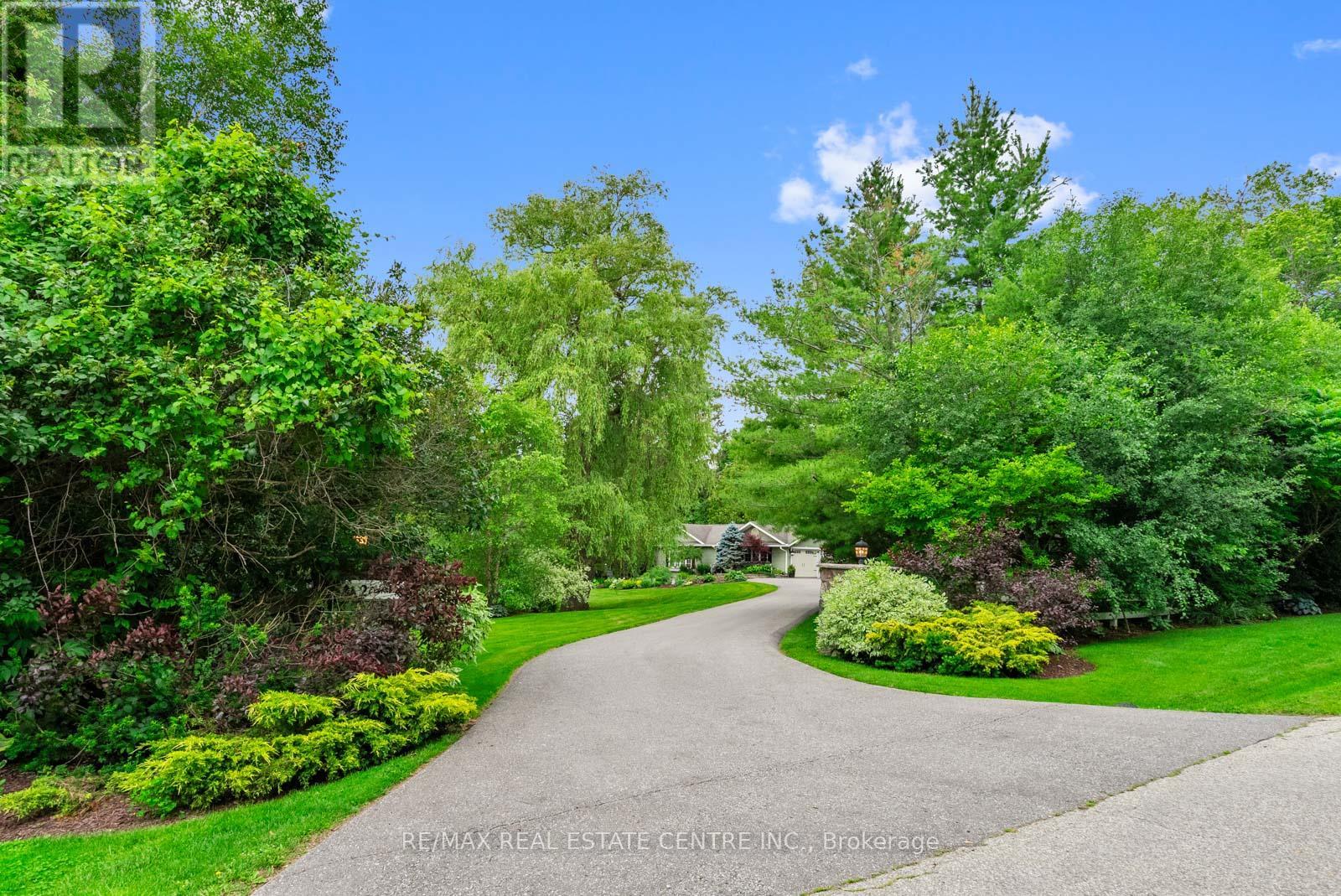 2 CEDAR DRIVE