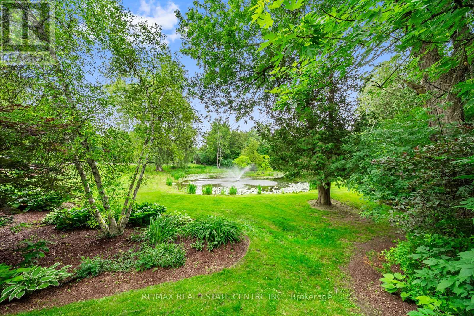 2 CEDAR DRIVE