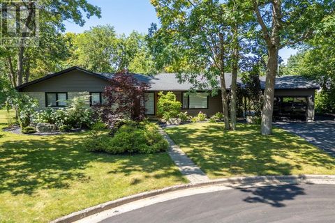 1011 EDGEWATER COURT Sarnia ON N7V3A8