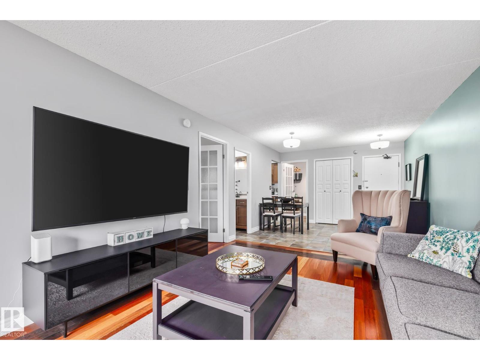 #508 9917 110 ST NW