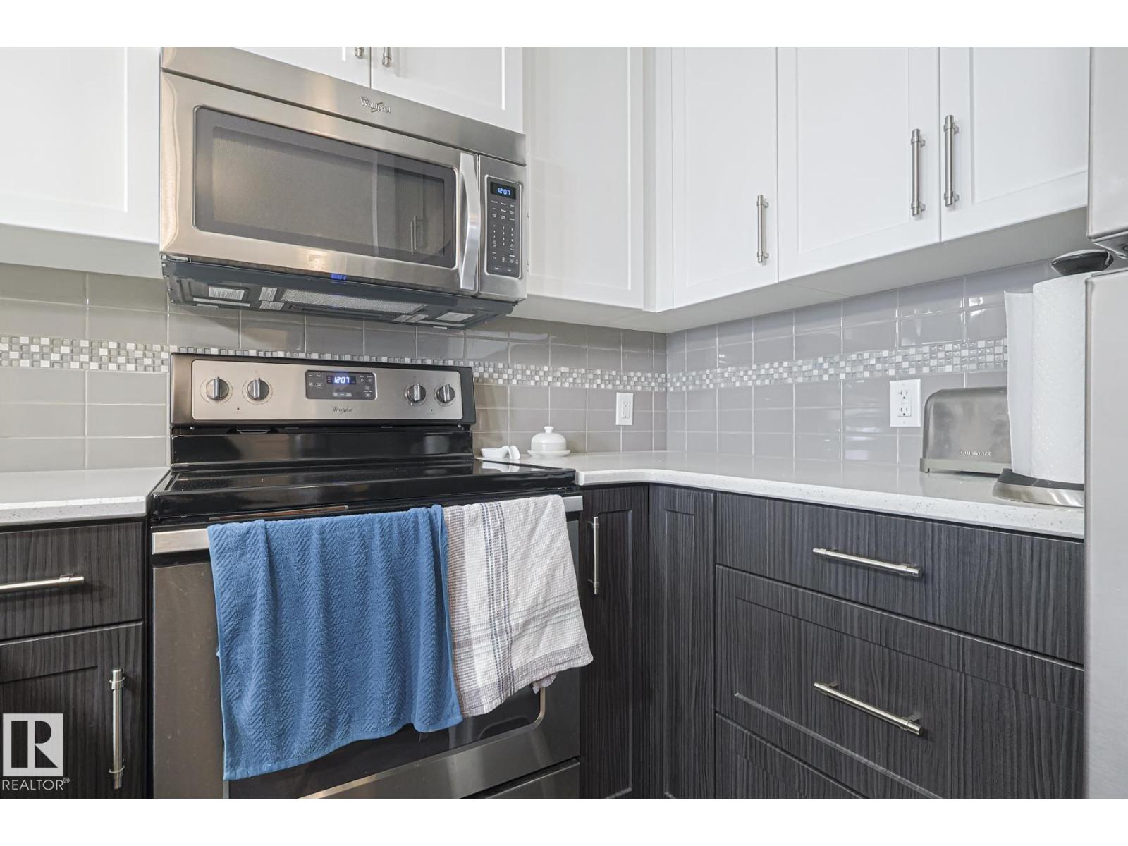 #407 812 WELSH DR SW