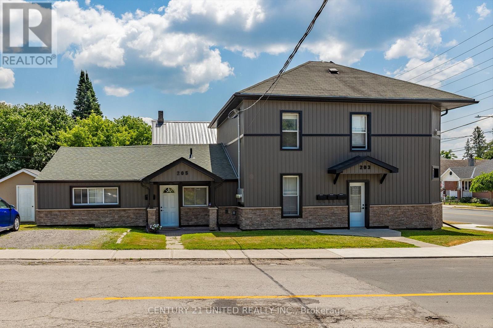203 CARLISLE AVENUE