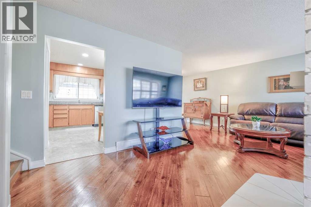 232 Templeside Circle NE