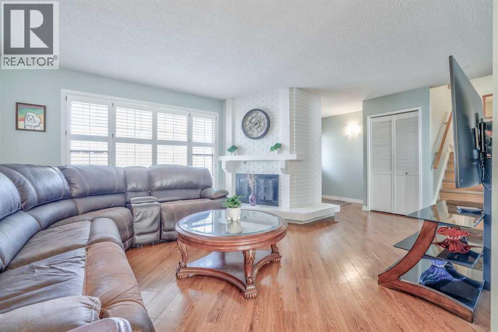 232 Templeside Circle NE