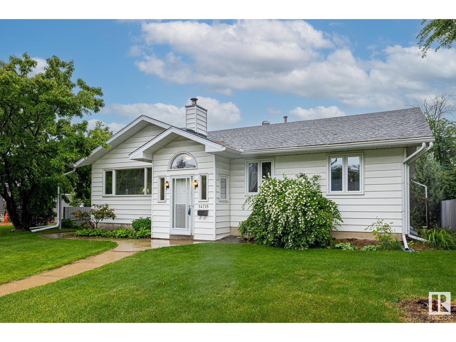 14715 84 AV NW