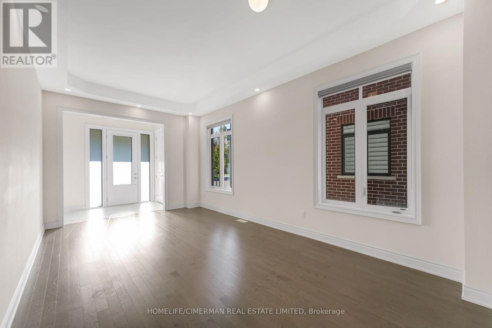 99 BLACK WALNUT COURT