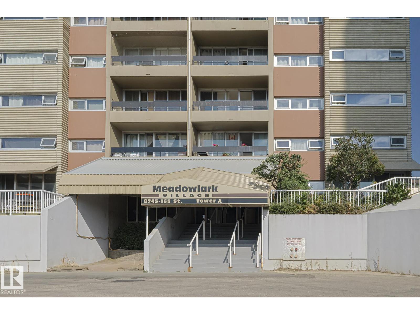 #147 8745 165 ST NW NW