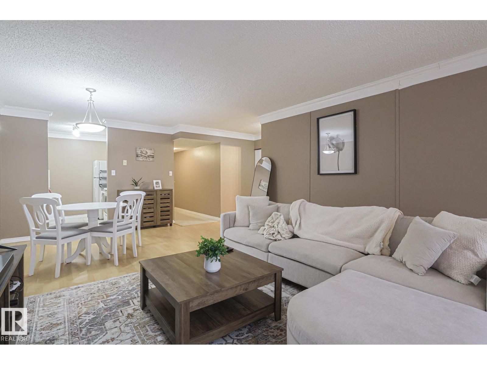 #147 8745 165 ST NW NW