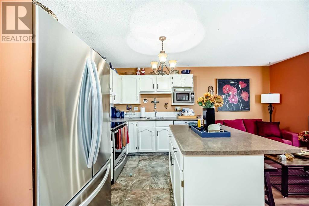 165 Mt Douglas Manor SE