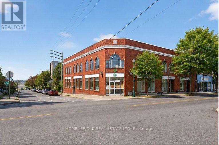 301 - 133 KING STREET W