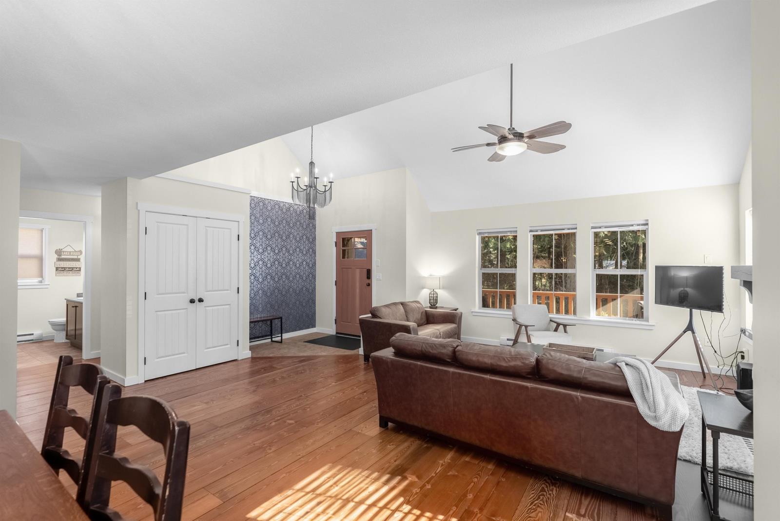 1821 MOSSY GREEN WAY|Cultus Lake South