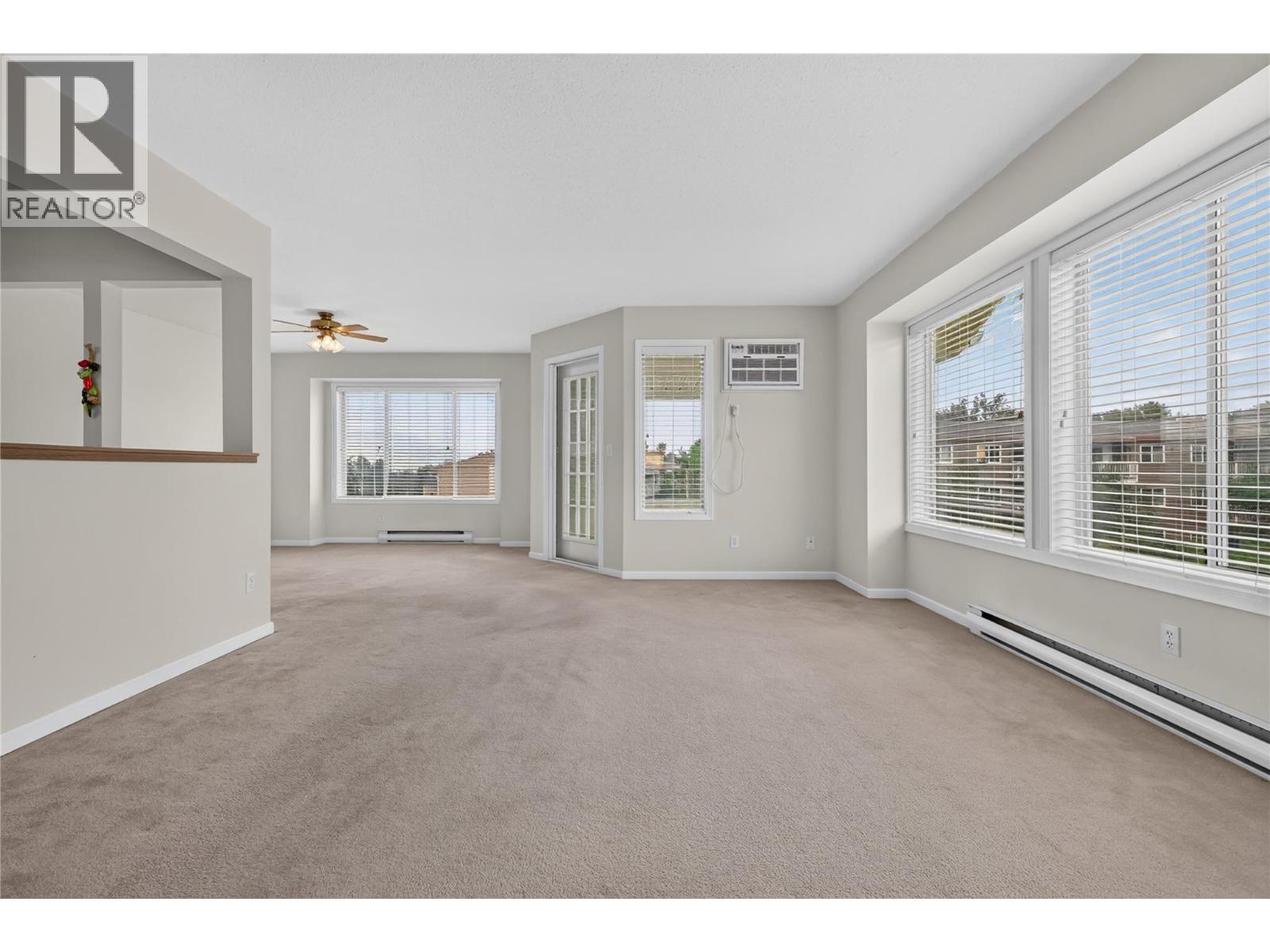 780 Houghton Road Unit# 411