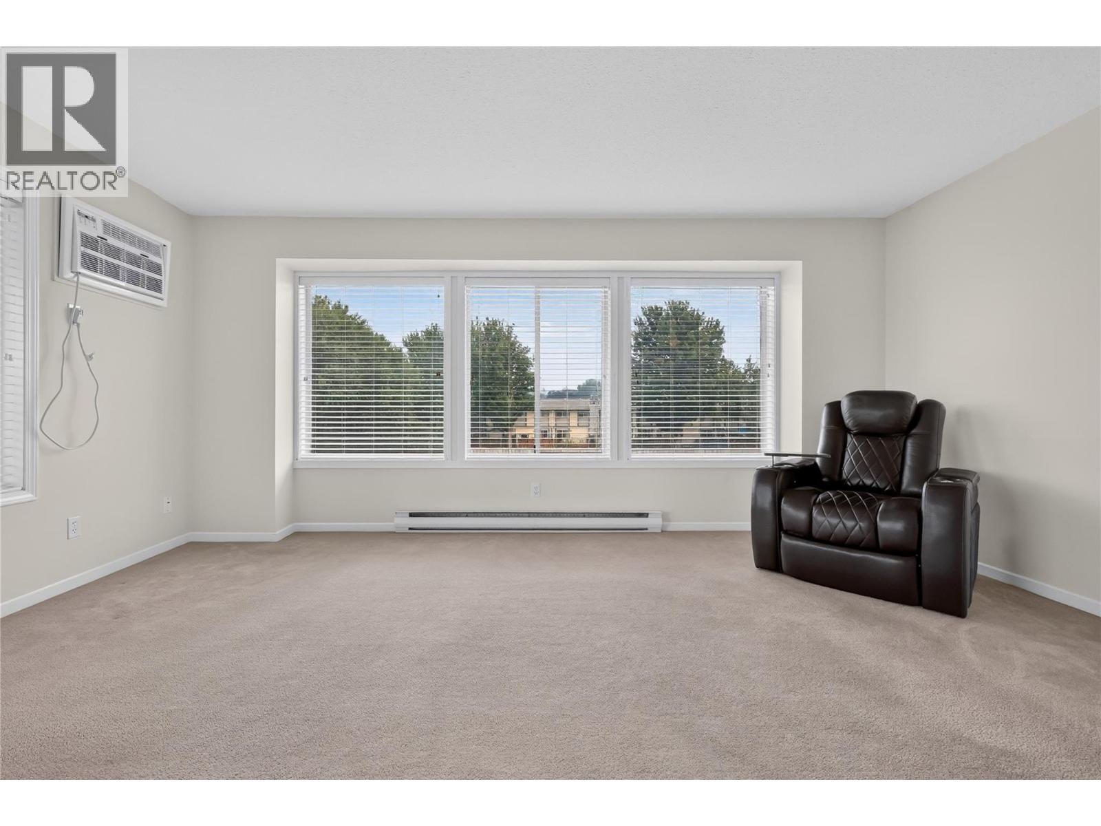780 Houghton Road Unit# 411