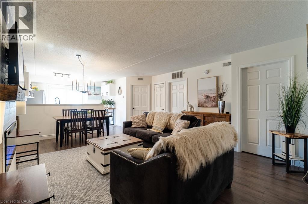 2045 APPLEBY Line Unit# 305