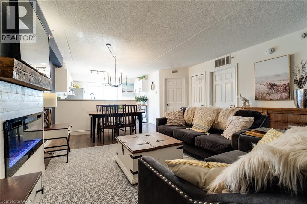 2045 APPLEBY Line Unit# 305