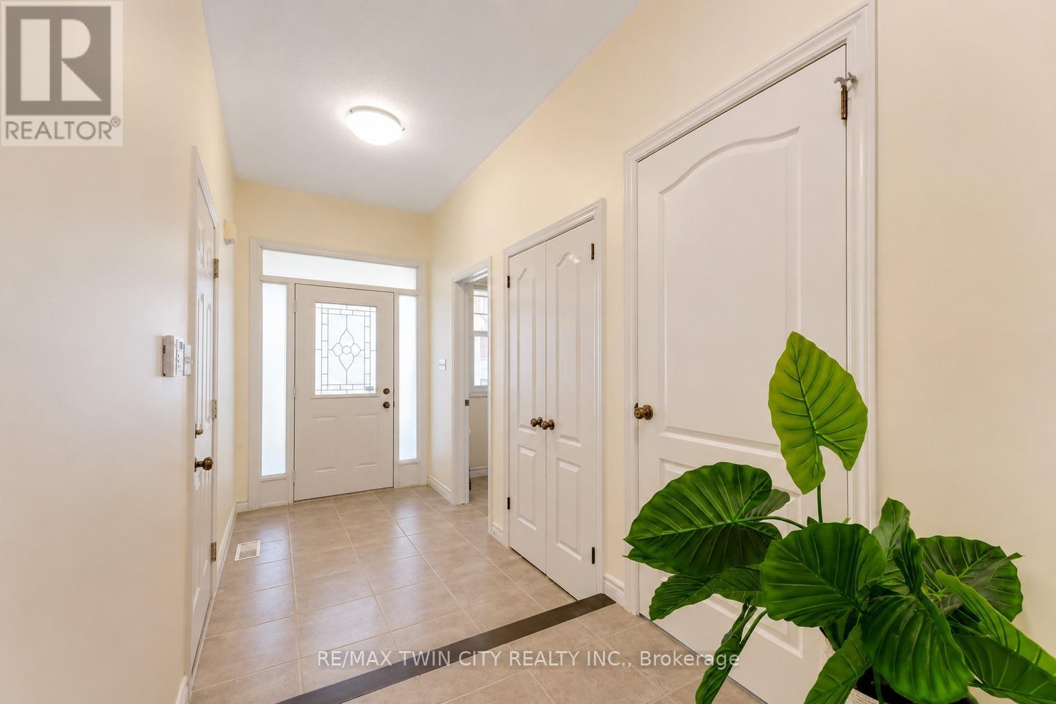 27 TREMAINE DRIVE