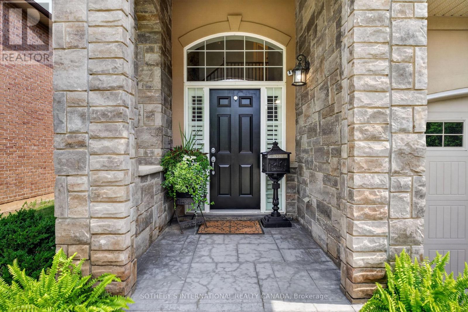 39 MAPLEVALE DRIVE